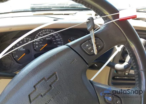 2004 Chevrolet Suburban Lt из США, поврежденный, VIN 3GNEC16Z84G227986